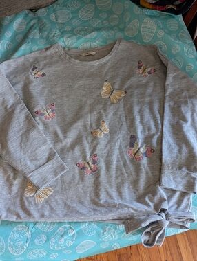 TU Sz 16 Gray Embroidered Butterfly Tie-Hem Sweatshirt